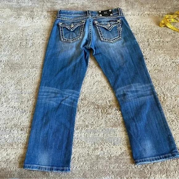 Miss Me Easy Capri Rhinestone Embellished Rear Pockets Western Straight Leg Jean - Picture 7 of 14